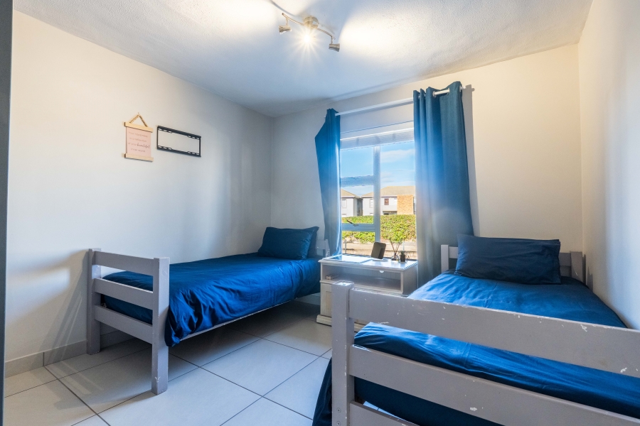 2 Bedroom Property for Sale in Hartenbos Central Western Cape